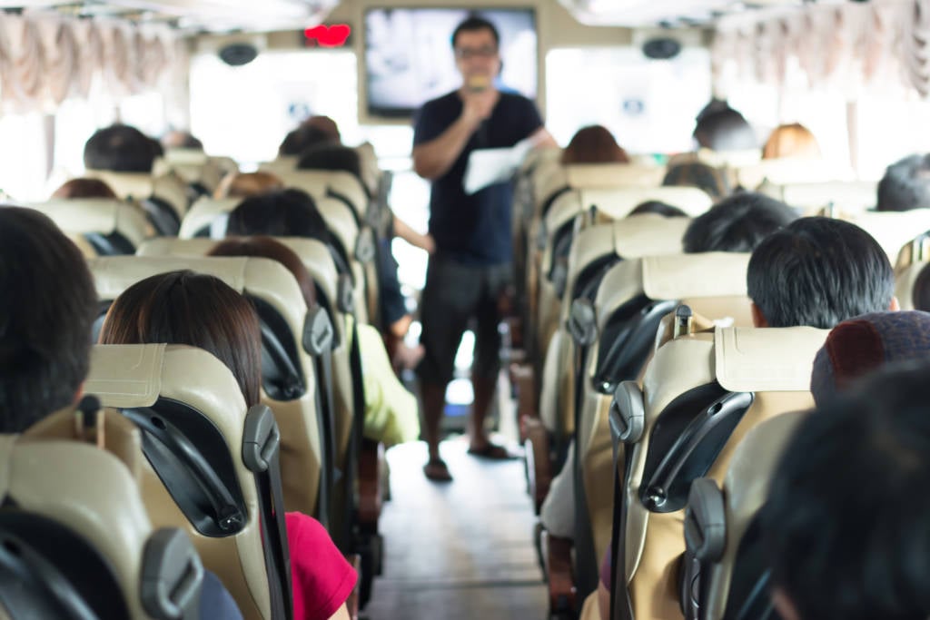 Bus tour (Shutterstock)