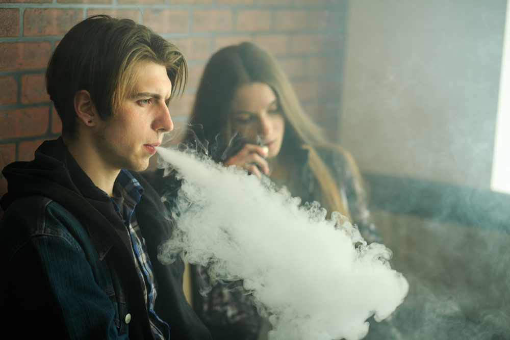 Vaping (Shutterstock)