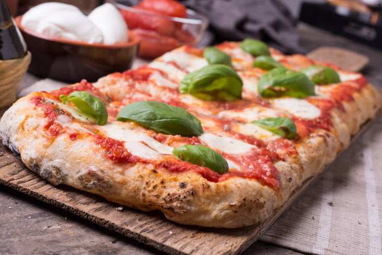 Tel Aviv Pizza Ranked Top Ten In The World United With Israel   Shutterstock 557497483 780x520 