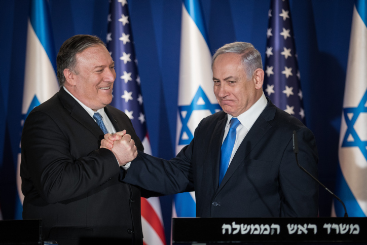 Prime Minister Benjamin Netanyahu (right) and U.S. Secretary of State Mike Pompeo