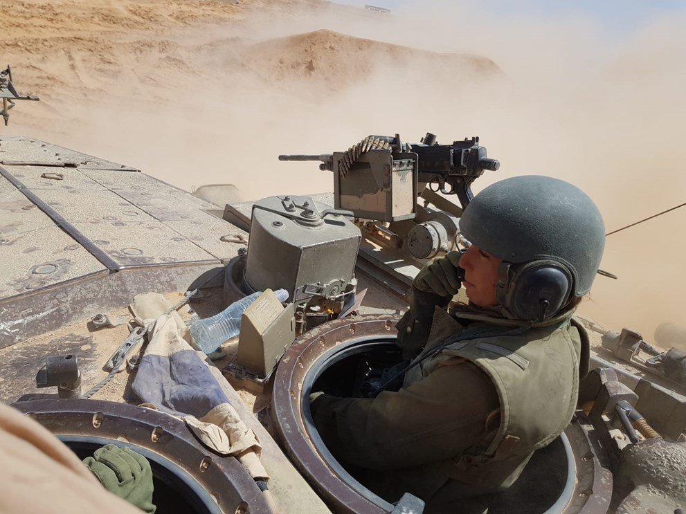 IDF female tank crew