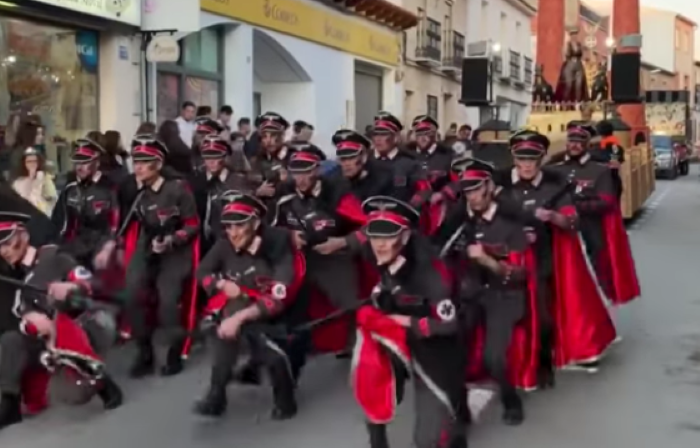 Holocaust mockery at the Carnival of Campo de Criptana parade in Spain