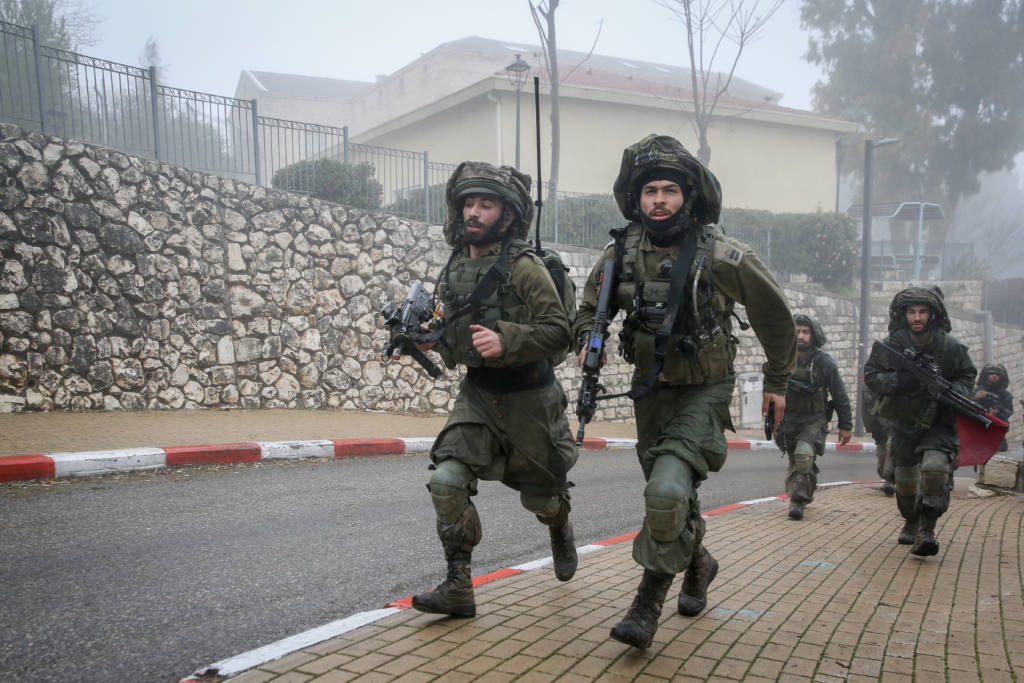 Israeli soldiers from the Golani brigade