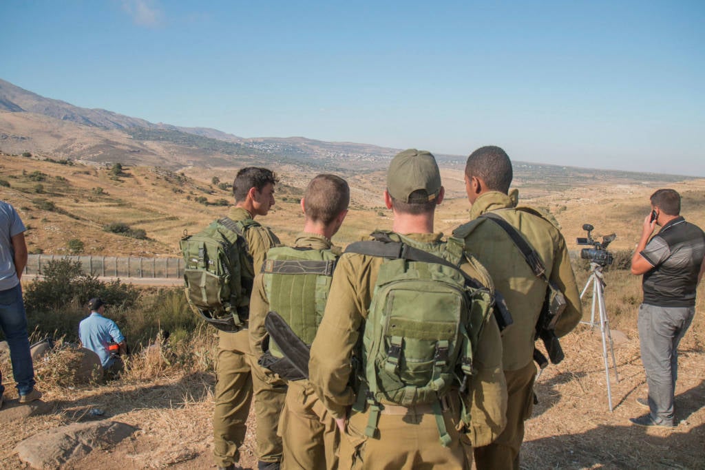 IDF soldiers border Syria