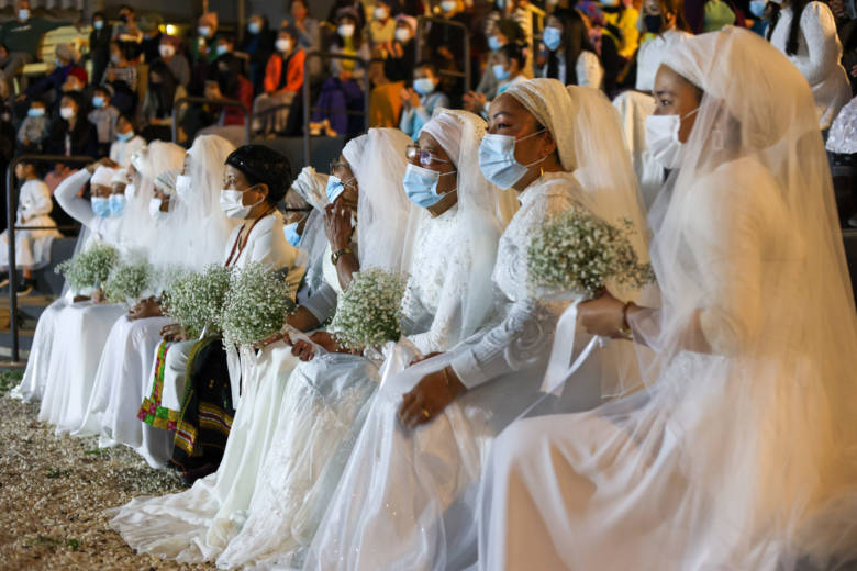 11 Couples from 'Lost Tribe' in India Renew Vows in Jewish Ceremony in Israel - Vimarsana News