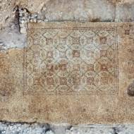 Ancient mosaic discovered in Yavne