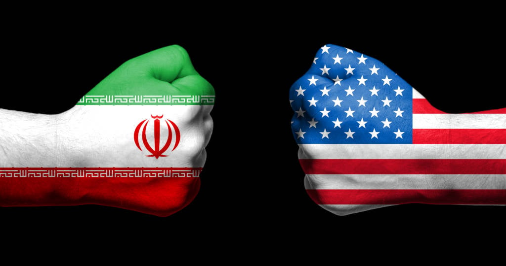 fight US iran flags