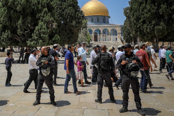 Jewish Worshipers Pray on Temple Mount, Despite Mixed Messages from ...
