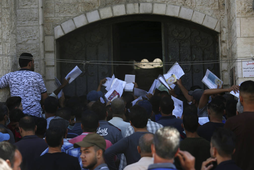 Palestinian workers gaza