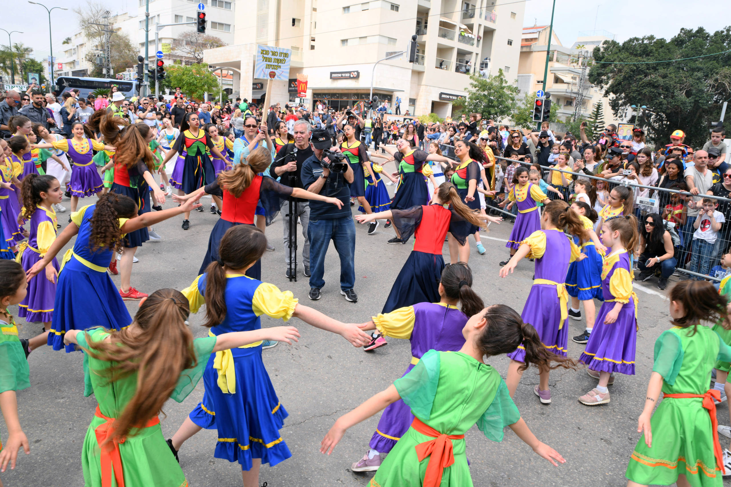 Good News Israel! Tel Aviv – World's Funnest City; Israel's Trees Among World's Healthiest; and More! - Vimarsana News