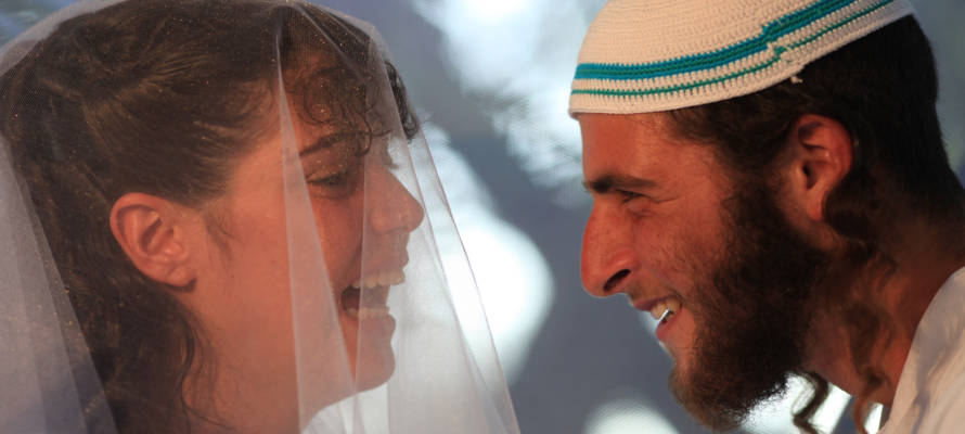 Israeli newlyweds