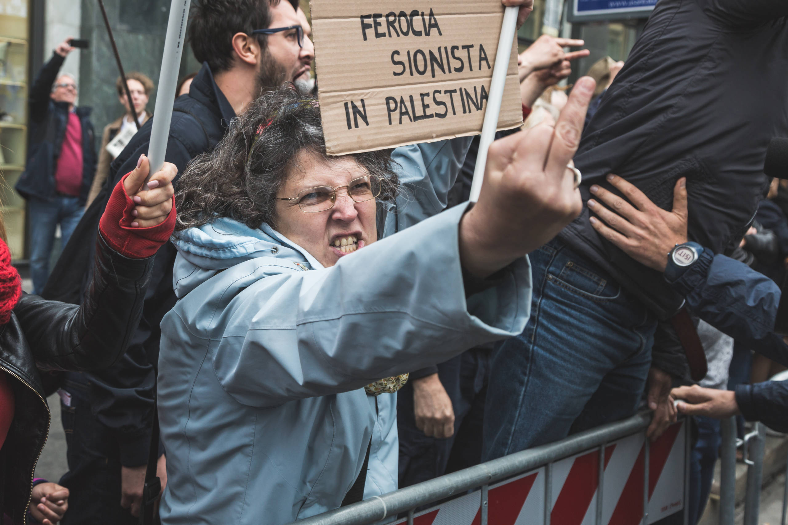 'Deadly Screeds Against Jews' Peddled by Students at This Law School - Vimarsana News