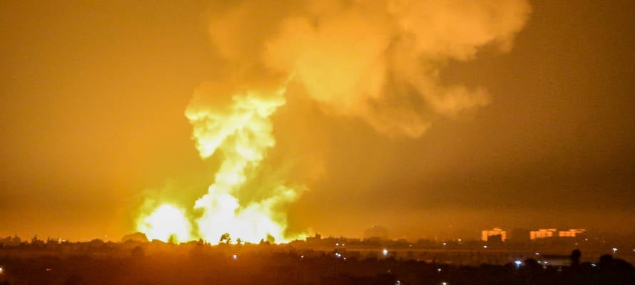 Israeli airstrikes in Khan Yunis