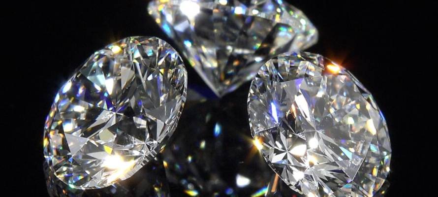 lab-grown Lusix diamonds