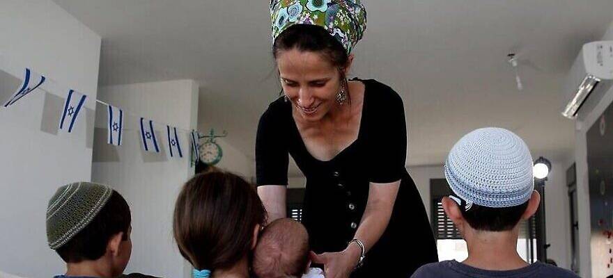 Ayelet Rosenberg and her children