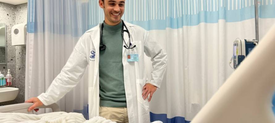 Dr. Abdulla Watad, the youngest Israeli physician to receive a full professorship in the Tel Aviv University Faculty of Medicine