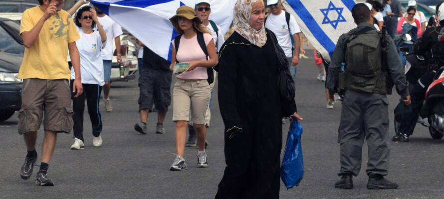 A Palestinian woman in Jerusalem during Sukkot