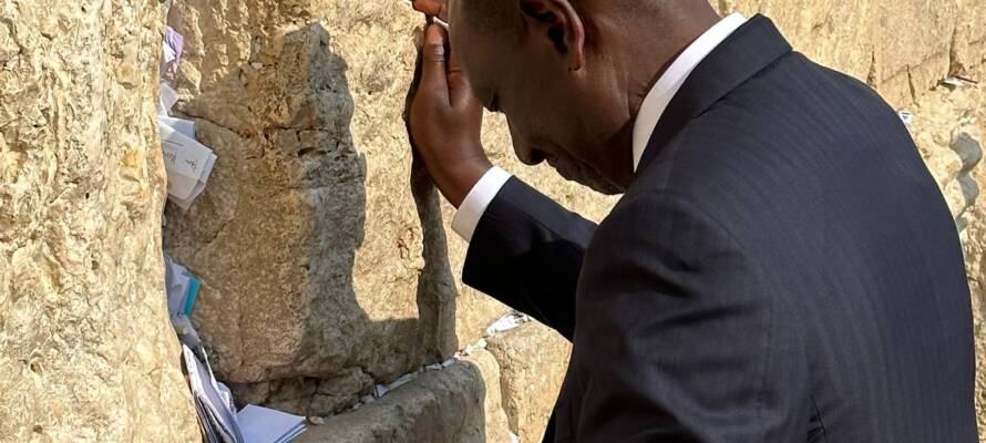 Kenyan president at Western Wall