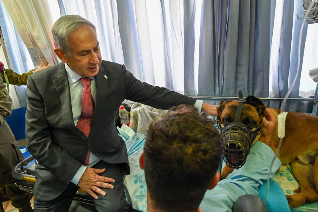 Netanyahu visits injured soldiers and K-9 unit