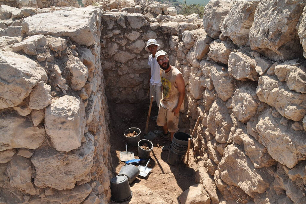 Khirbet Qeiyafa, Archaeological Finds