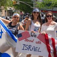 Young-Pro-Israel-Activists-at-Rally-in-New-York-880x495