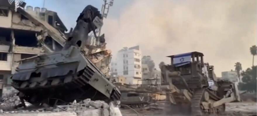 palestine square destruction