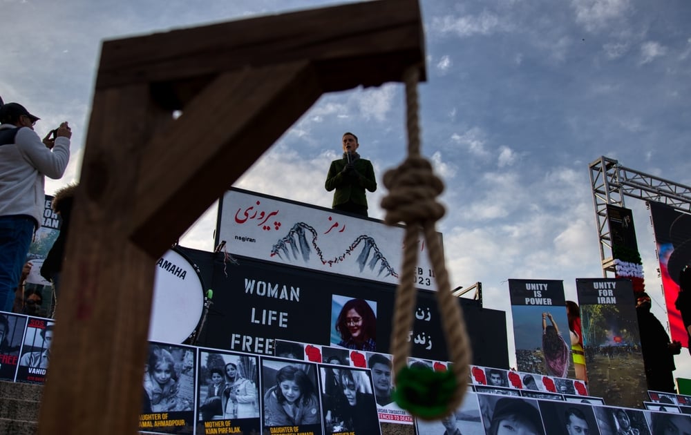 Protesting the Iranian Government