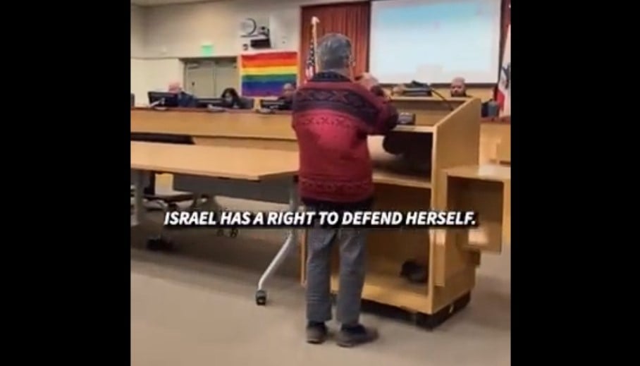 holocaust survivor heckled