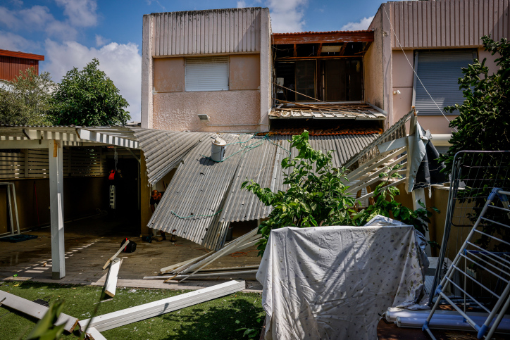 damaged house Acre