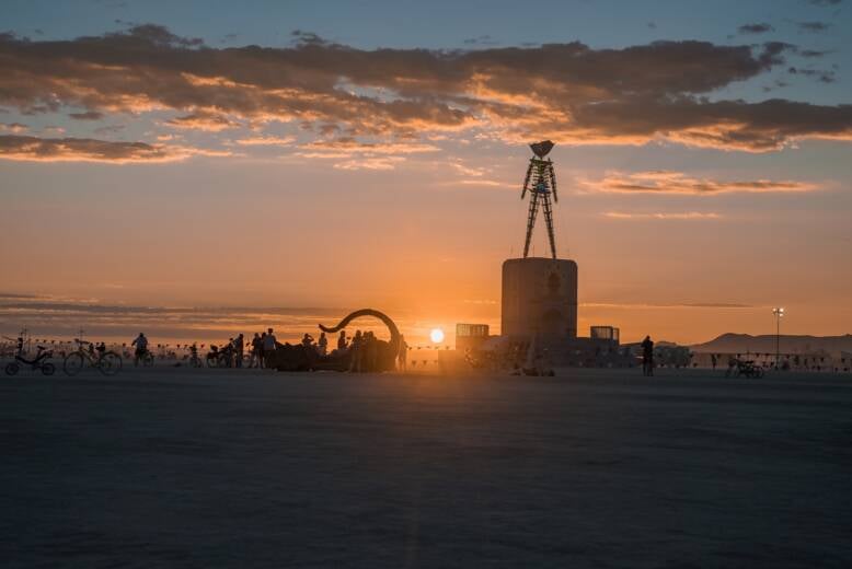 Burning Man 2024 Honors Nova Festival Victims with Monumental Tribute