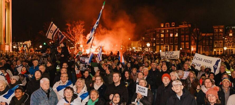 Demonstrators attend a pro-Israel rally in Amsterdam