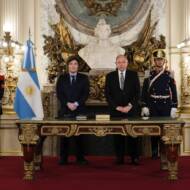 Milei, left, and Gerardo Werthein attend his inauguration as foreign minister in Buenos Aires