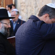 President Santiago Peña praying at the Western Wall