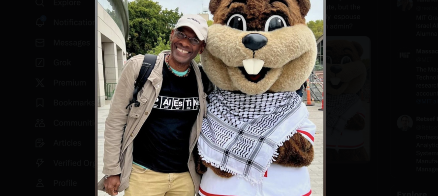 mascot keffiyeh