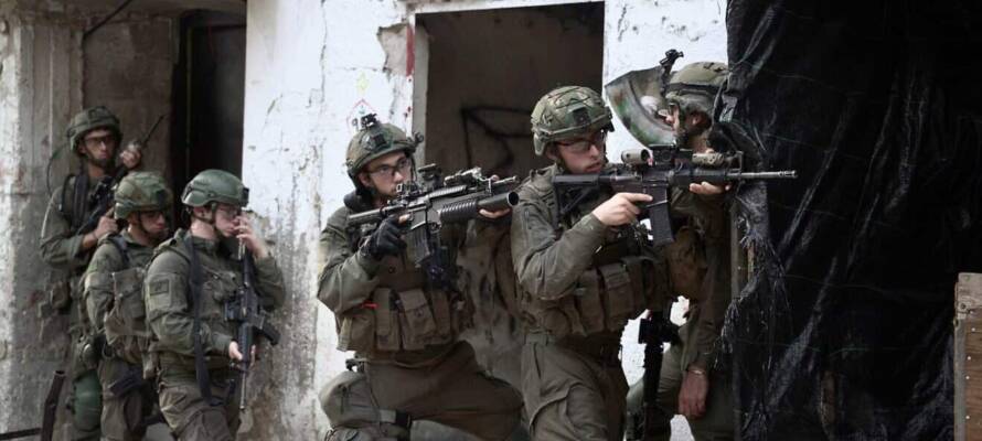 Israeli troops during counterterrorism activity in Tulkarem