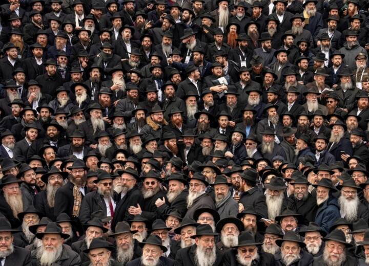 Thousands of Chabad Rabbis Gather in NYC for Annual Emissary Event ...