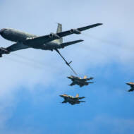 Boeing 707 refueling