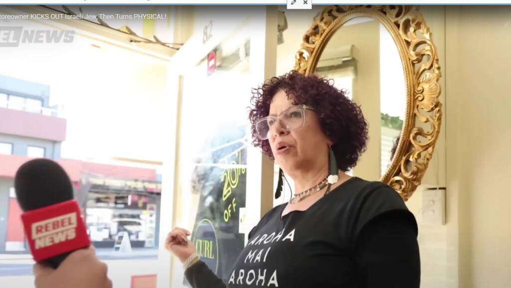antisemitic hairdresser