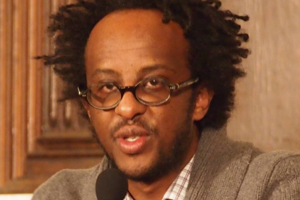 Author Dinaw Mengestu.