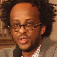 Author Dinaw Mengestu.