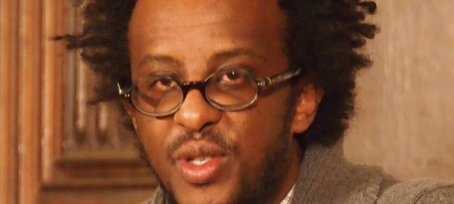Author Dinaw Mengestu.