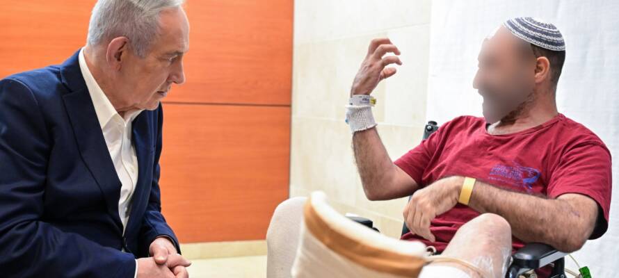 netanyahu wounded soldiers